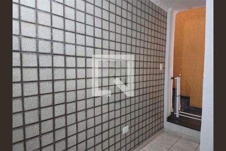 Casa à venda com 4 quartos, 199m² em Vila Paulo Silas, São Paulo