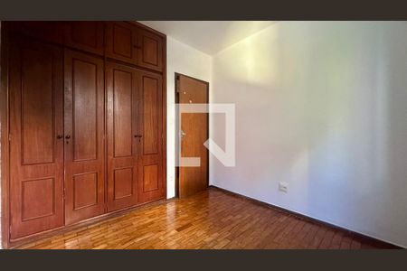 Quarto  de apartamento à venda com 3 quartos, 98m² em Grajaú, Belo Horizonte