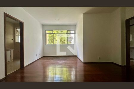 Sala  de apartamento à venda com 3 quartos, 98m² em Grajaú, Belo Horizonte