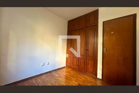 Quarto  de apartamento à venda com 3 quartos, 98m² em Grajaú, Belo Horizonte