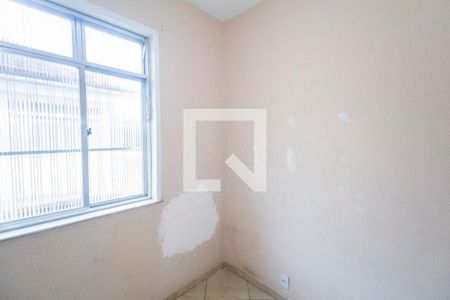 Quarto 1 de apartamento para alugar com 2 quartos, 80m² em Realengo, Rio de Janeiro