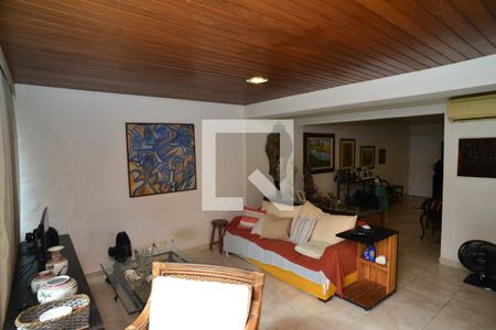 Apartamento à venda com 2 quartos, 130m² em Barra da Tijuca, Rio de Janeiro