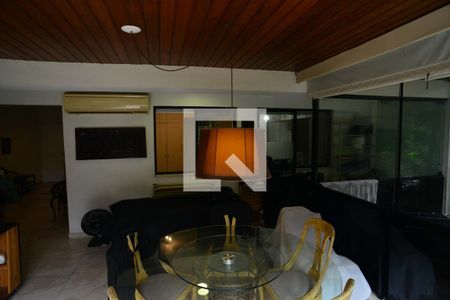 Apartamento à venda com 2 quartos, 130m² em Barra da Tijuca, Rio de Janeiro