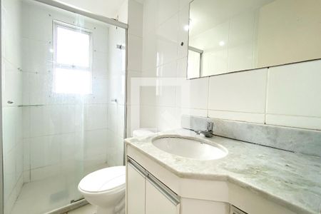Banheiro da Suíte de apartamento para alugar com 2 quartos, 55m² em Pompéia, Belo Horizonte
