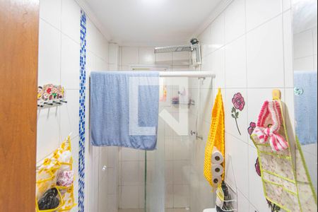 Banheiro de apartamento à venda com 2 quartos, 52m² em Vila Scarpelli, Santo André
