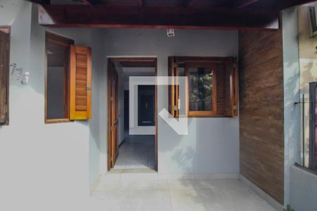 Fachada de casa para alugar com 2 quartos, 69m² em Hípica, Porto Alegre
