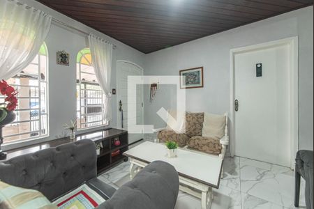 Sala de casa à venda com 4 quartos, 140m² em Jardim das Flores, São Paulo