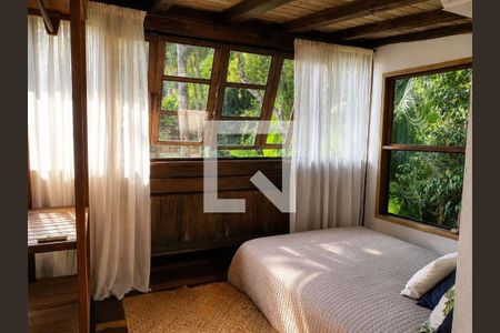 Quarto 2 de casa para alugar com 3 quartos, 215m² em Lagoa da Conceição, Florianópolis