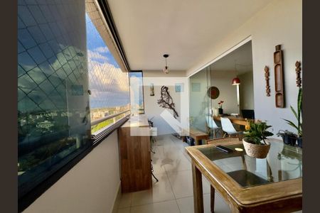 Apartamento à venda com 3 quartos, 85m² em Itamarati, Belo Horizonte