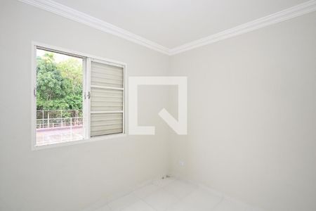 Quarto 1 de apartamento para alugar com 2 quartos, 45m² em Jardim Record, Taboão da Serra