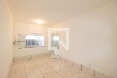 Sala de casa de condomínio para alugar com 2 quartos, 120m² em Senador Vasconcelos, Rio de Janeiro