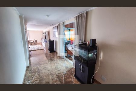 Corredor de apartamento à venda com 4 quartos, 660m² em Olaria, Rio de Janeiro