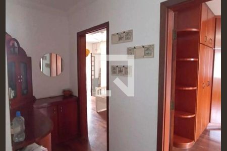Quarto de casa de condomínio para alugar com 3 quartos, 340m² em Jardim Belizário, Cotia