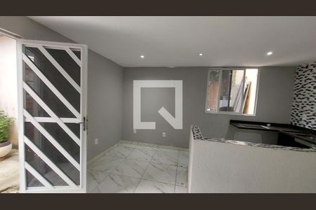 Sala de casa para alugar com 1 quarto, 60m² em Centro, Nova Iguaçu