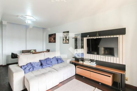 Sala de casa à venda com 6 quartos, 260m² em Rio Branco, Canoas