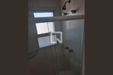 Banheiro de apartamento para alugar com 1 quarto, 50m² em Empresarial 18 do Forte, Barueri