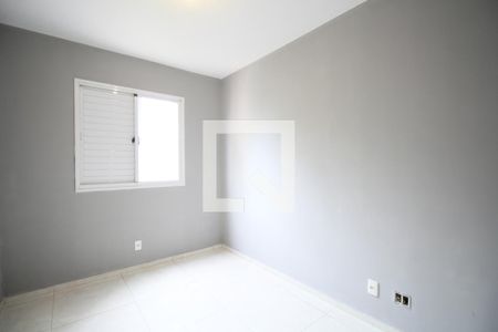 Quarto 1 de apartamento para alugar com 2 quartos, 53m² em Jardim Parque Morumbi, São Paulo