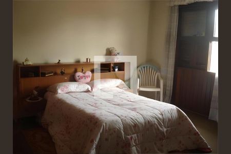 Casa à venda com 4 quartos, 702m² em Jardim Santa Helena, São Paulo