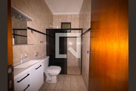 Banheiro de casa para alugar com 3 quartos, 259m² em Subsetor Norte - 1 (n-1), Ribeirão Preto
