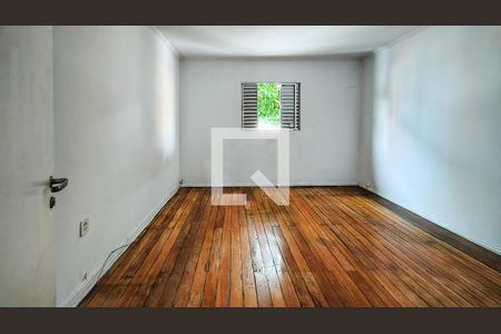 Quarto de casa para alugar com 1 quarto, 60m² em Jardim Tanay, São Paulo