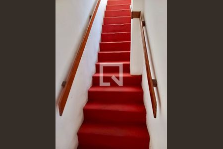 Casa à venda com 5 quartos, 200m² em Sagrada Família, Belo Horizonte