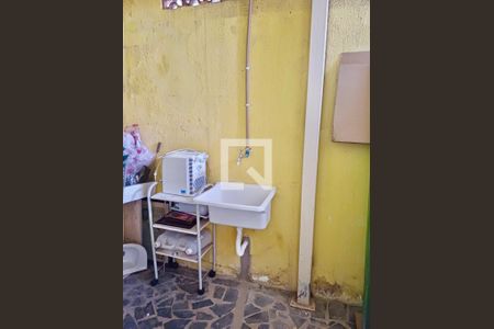 Casa à venda com 5 quartos, 200m² em Sagrada Família, Belo Horizonte