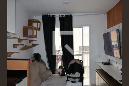 Sala, cozinha e área de serviço de apartamento à venda com 2 quartos, 35m² em Vila Ema, São Paulo