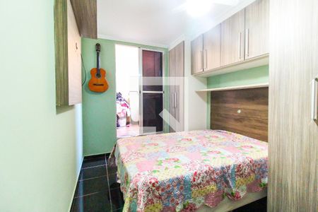 Quarto 1 de casa de condomínio à venda com 2 quartos, 59m² em Vila Carmosina, São Paulo