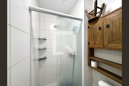 Banheiro de apartamento à venda com 1 quarto, 37m² em Vila Palmeiras, São Paulo