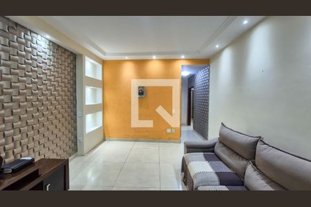 Sala de casa à venda com 4 quartos, 450m² em Irajá, Rio de Janeiro
