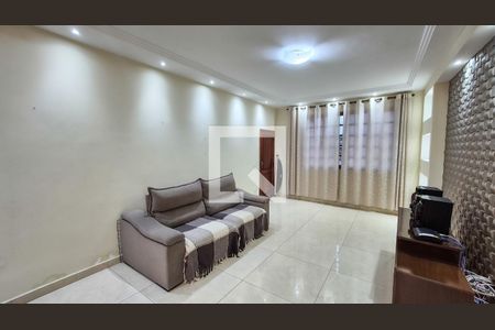 Sala de casa à venda com 4 quartos, 450m² em Irajá, Rio de Janeiro