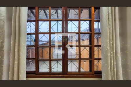Sala de casa à venda com 4 quartos, 450m² em Irajá, Rio de Janeiro