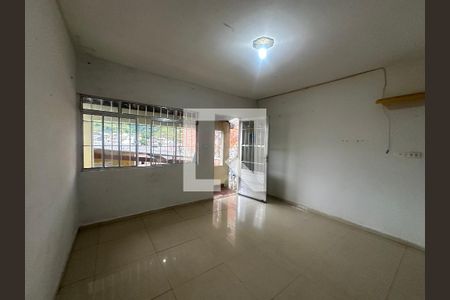 Sala de casa para alugar com 3 quartos, 120m² em Jardim Belval, Barueri