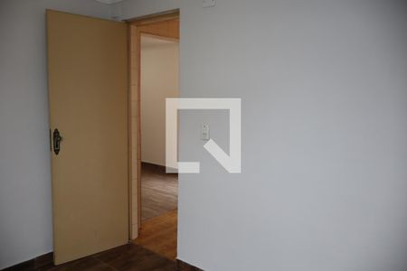 Quarto 2 de apartamento para alugar com 2 quartos, 47m² em Jardim Sapopemba, São Paulo