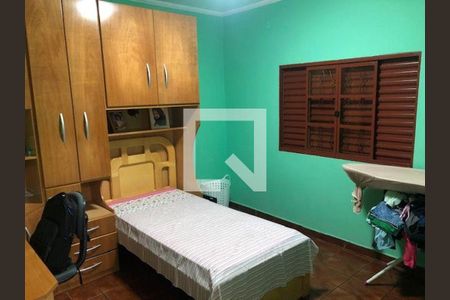 Casa à venda com 3 quartos, 130m² em Parque Monte Alegre, Taboão da Serra