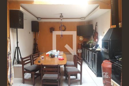 Casa à venda com 4 quartos, 150m² em Vila Universitaria, São Paulo