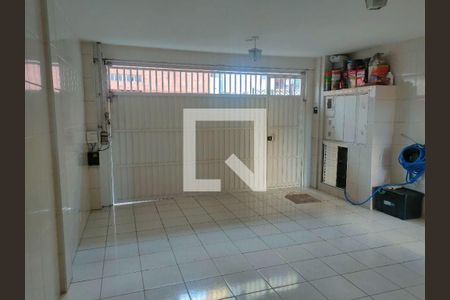 Casa à venda com 3 quartos, 269m² em Jardim Monte Alegre, Taboão da Serra