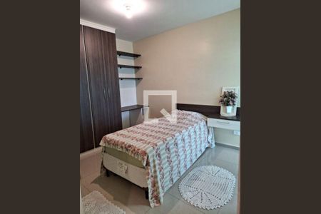 Casa à venda com 3 quartos, 156m² em Rio Pequeno, São Paulo