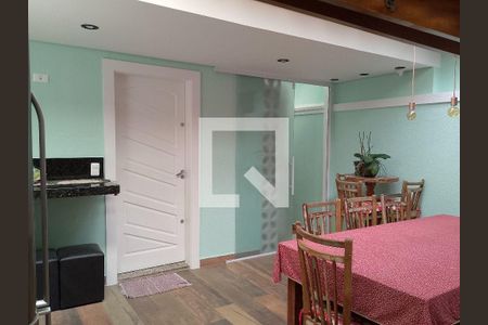 Casa à venda com 3 quartos, 156m² em Rio Pequeno, São Paulo