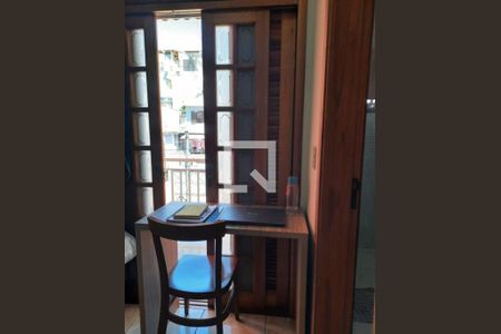 Casa à venda com 3 quartos, 144m² em Jardim Monte Alegre, Taboão da Serra
