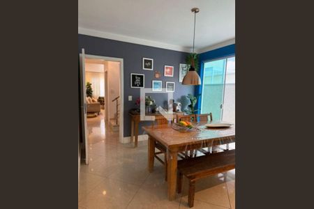 Casa à venda com 3 quartos, 125m² em Jardim São Jorge, Taboão da Serra