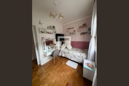 Casa à venda com 3 quartos, 125m² em Jardim São Jorge, Taboão da Serra