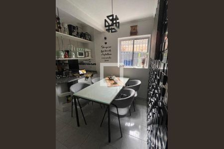 Casa à venda com 2 quartos, 101m² em Jardim Maria Rosa, Taboão da Serra
