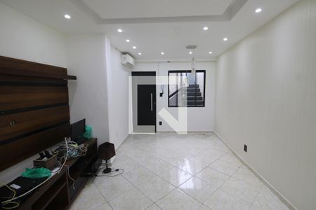 Casa para alugar com 2 quartos, 300m² em Abolição, Rio de Janeiro