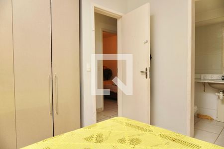 Suíte de apartamento à venda com 3 quartos, 70m² em Pompéia, Belo Horizonte