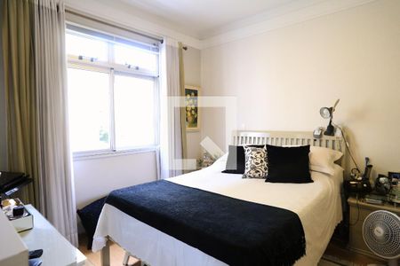 Suíte de apartamento à venda com 2 quartos, 118m² em Sagrada Família, Belo Horizonte