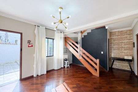 Casa para alugar com 3 quartos, 200m² em Vila Vianas, São Bernardo do Campo