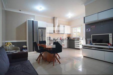 Sala/Cozinha de casa à venda com 1 quarto, 120m² em Vicentina, São Leopoldo