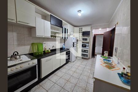 Cozinha de apartamento para alugar com 2 quartos, 130m² em Canto do Forte, Praia Grande