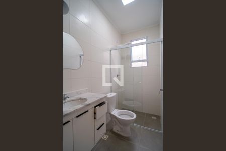 Banheiro da Suíte de casa de condomínio para alugar com 3 quartos, 70m² em Jardim do Paço, Sorocaba